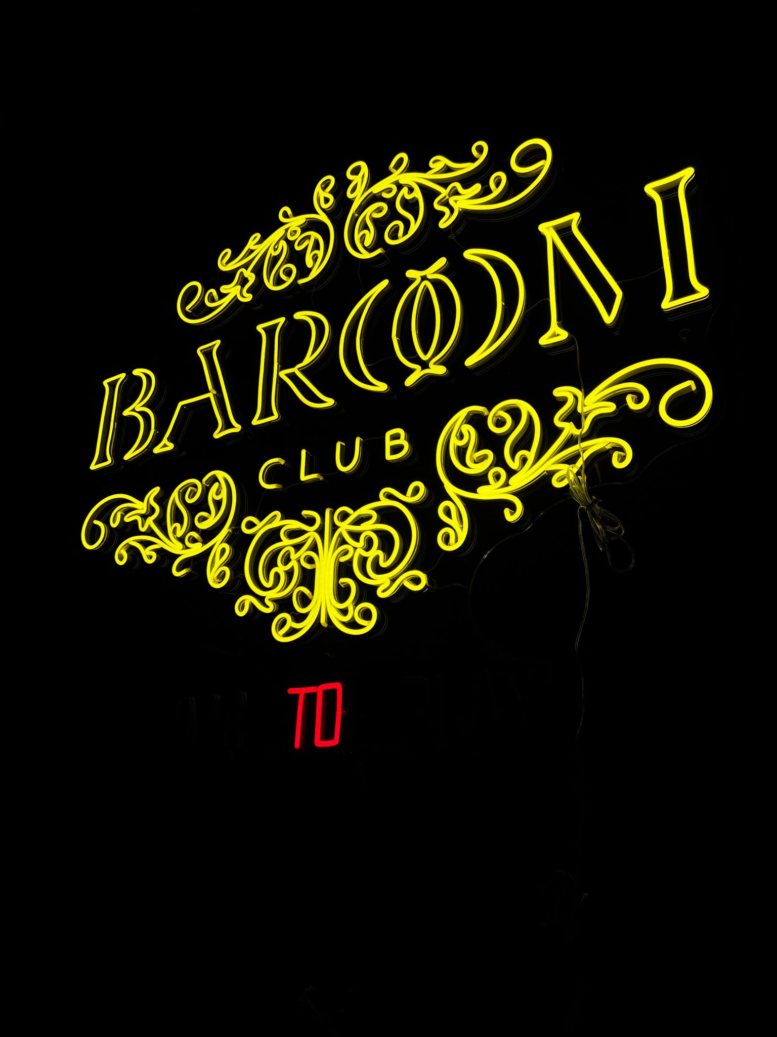 baroni clup neons sign