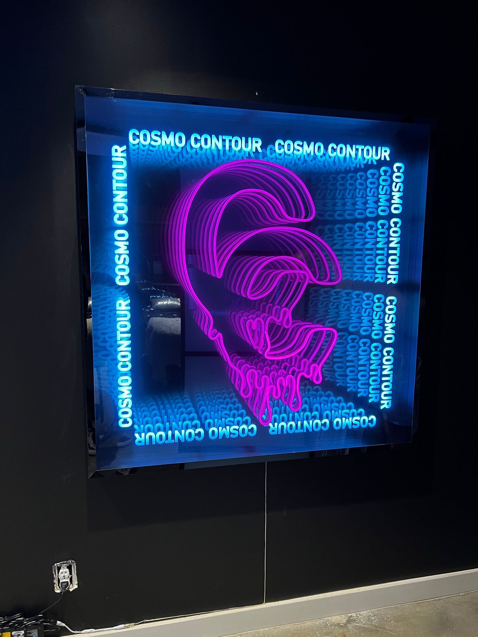 cosmo contour neons sign