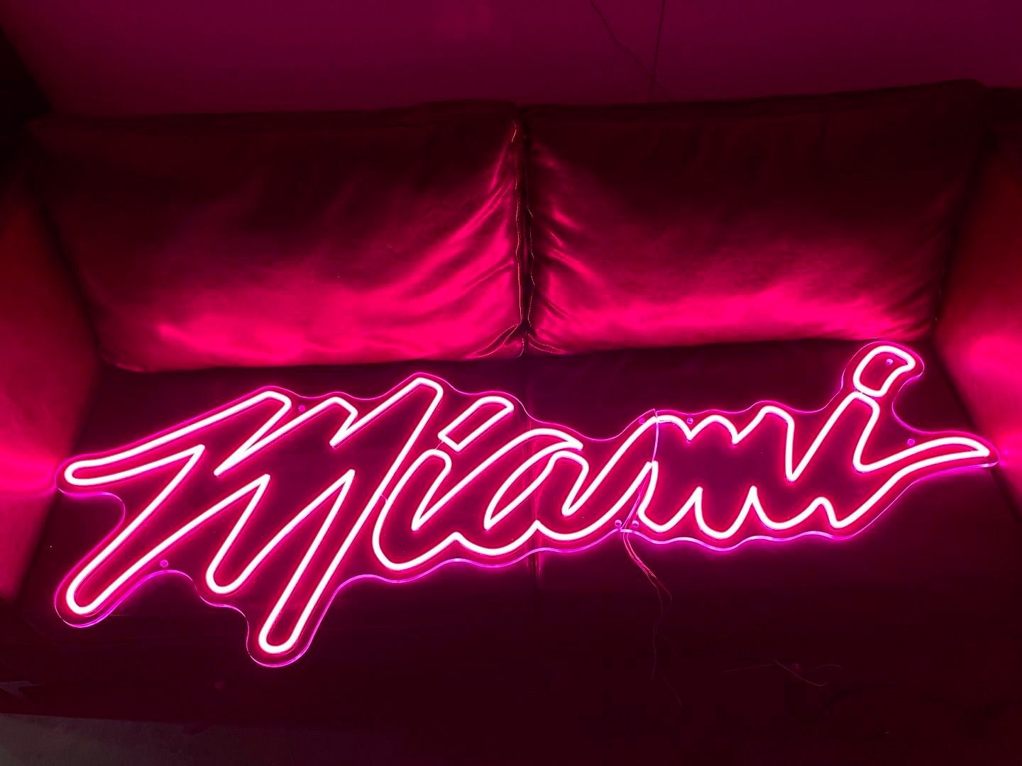 custom neons sign miami